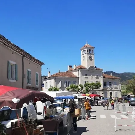 公寓 En Coeur De Village Au Pied Du Chateau Avec 2 Balcons