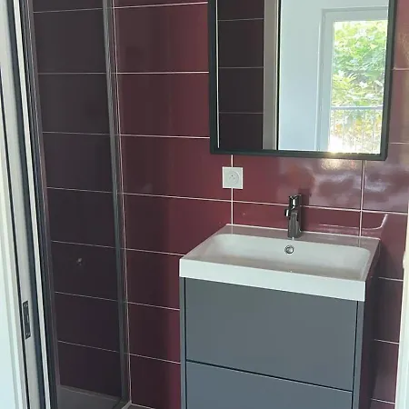 En Coeur De Village Au Pied Du Chateau Avec 2 Balcons Apartmán *
